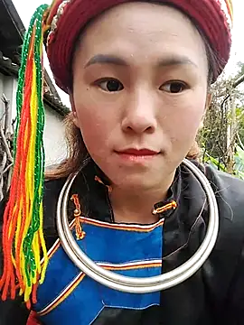 Snapshot of meeow-bimew chatting on 11.17.25 meeow-bimew online show from 11.17.25