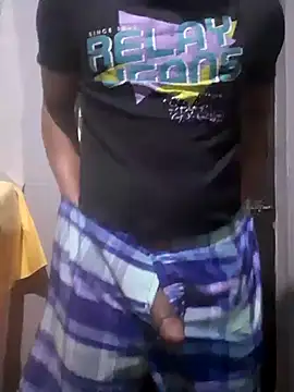 Snapshot of annifuck13 chatting on 09.24.25 annifuck13 online show from 09.24.25