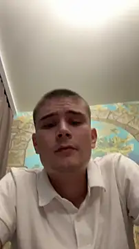 Snapshot of sweetscouple chatting on 11.10.25 sweetscouple online show from 11.10.25