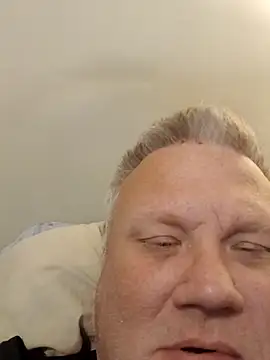 Snapshot of Jbirdb800 chatting on 11.04.25 Jbirdb800 online show from 11.04.25