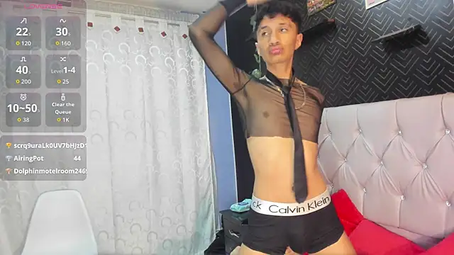 Snapshot of Elian_Julian chatting on 11.12.25 Elian Julian online show from 11.12.25