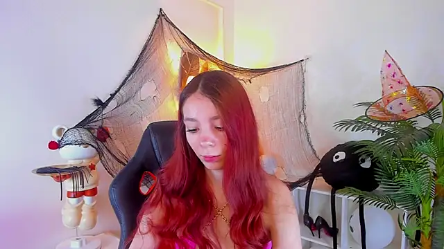 Snapshot of Twin_kies chatting on 11.07.25 Twin kies online show from 11.07.25