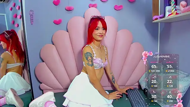 Snapshot of luci_miller chatting on 11.06.25 luci miller online show from 11.06.25