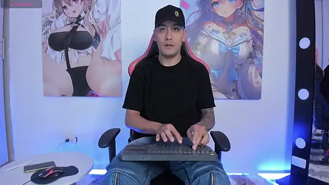 Snapshot of thiago-collins16 chatting on 11.07.25 thiago-collins16 online show from 11.07.25