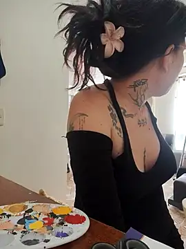 Snapshot of mr_arte chatting on 11.07.25 mr arte online show from 11.07.25