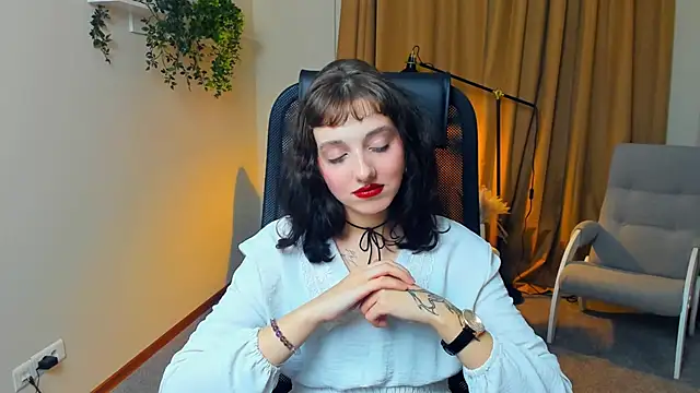 Snapshot of JannLedain chatting on 11.06.25 JannLedain online show from 11.06.25