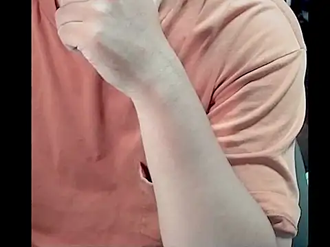 Snapshot of kk05483 chatting on 11.05.25 kk05483 online show from 11.05.25