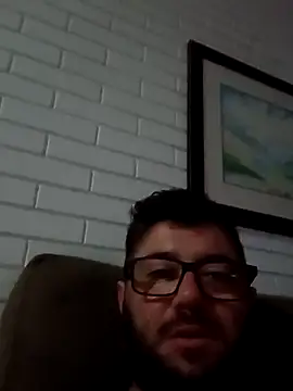 Snapshot of Gaucho-89 chatting on 11.12.25 Gaucho-89 online show from 11.12.25