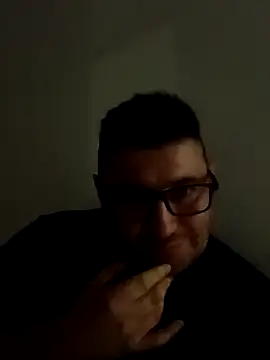 Snapshot of Gaucho-89 chatting on 11.15.25 Gaucho-89 online show from 11.15.25