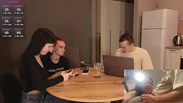 Snapshot of notaswingers chatting on 11.08.25 notaswingers online show from 11.08.25