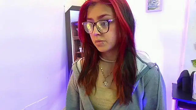 Snapshot of vaiolet_johansson chatting on 11.06.25 vaiolet johansson online show from 11.06.25