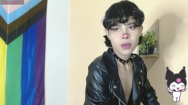 Snapshot of nicolai_a chatting on 11.13.25 nicolai a online show from 11.13.25