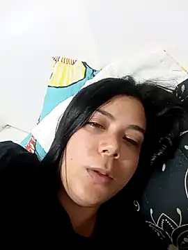 Snapshot of LorieFerrer chatting on 01.28.25 LorieFerrer online show from 01.28.25