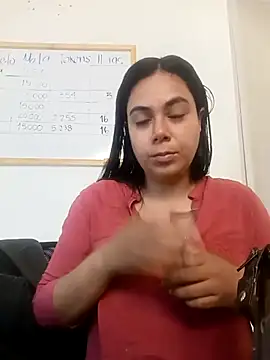 Snapshot of LorieFerrer chatting on 02.18.25 LorieFerrer online show from 02.18.25