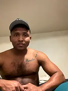 Snapshot of Eldeentt chatting on 11.08.25 Eldeentt online show from 11.08.25