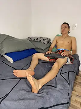 Snapshot of Master_massimo2_0 chatting on 11.07.25 Master massimo2 0 online show from 11.07.25