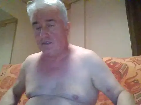 Snapshot of Cumlover5534 chatting on 10.04.25 Cumlover5534 online show from 10.04.25