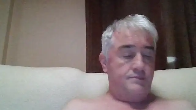 Snapshot of Cumlover5534 chatting on 10.18.25 Cumlover5534 online show from 10.18.25