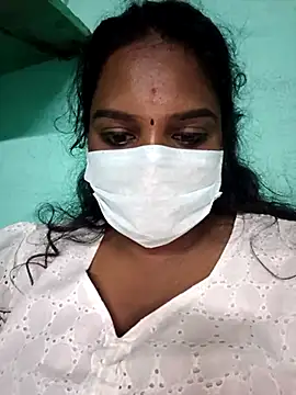 Snapshot of Tamil_Hot_Pooja chatting on 11.09.25 Tamil Hot Pooja online show from 11.09.25