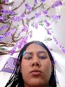 Snapshot of burbuja360 chatting on 11.09.25 burbuja360 online show from 11.09.25