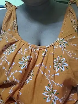 hotjuhi8 online show from 11.13.25