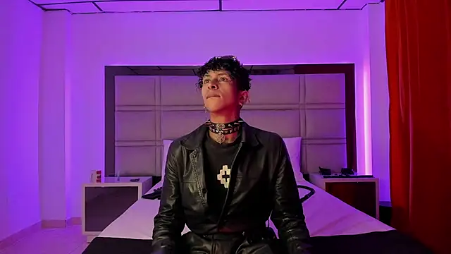 Snapshot of Maximo_king25 chatting on 11.12.25 Maximo king25 online show from 11.12.25