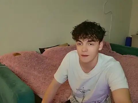 Snapshot of JasonSempler chatting on 11.11.25 JasonSempler online show from 11.11.25