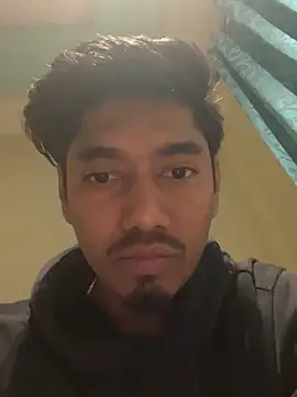 Snapshot of RonnySlim chatting on 11.10.25 RonnySlim online show from 11.10.25