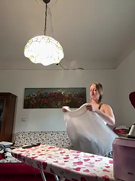 Snapshot of NaughtyAmore chatting on 11.13.25 NaughtyAmore online show from 11.13.25