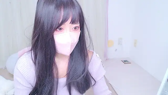 Snapshot of KAZUNAxo chatting on 11.11.25 KAZUNAxo online show from 11.11.25