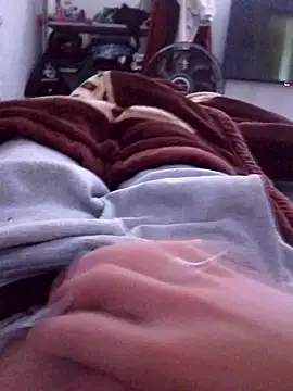 Snapshot of Luizdz7 chatting on 11.12.25 Luizdz7 online show from 11.12.25