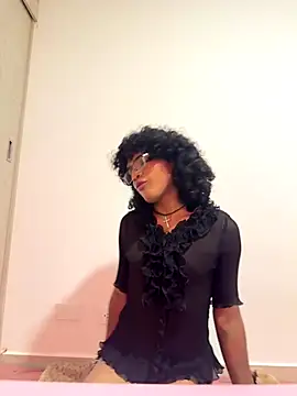 FemboyCartii online show from 11.11.25