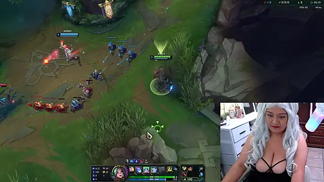 Snapshot of Atsulia chatting on 11.14.25 Atsulia online show from 11.14.25