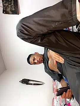 Snapshot of king_disaster1 chatting on 11.12.25 king disaster1 online show from 11.12.25