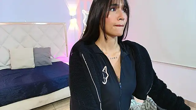 Ariannaa tay online show from 11.18.25