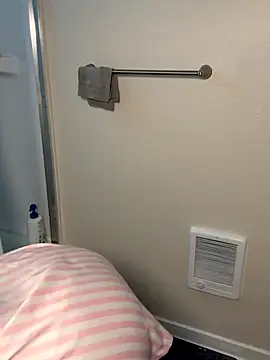 Snapshot of NaomiBella333 chatting on 11.12.25 NaomiBella333 online show from 11.12.25