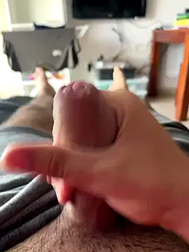 Snapshot of Yannick04 chatting on 11.12.25 Yannick04 online show from 11.12.25