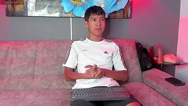 Snapshot of Carl-Milton chatting on 11.13.25 Carl-Milton online show from 11.13.25