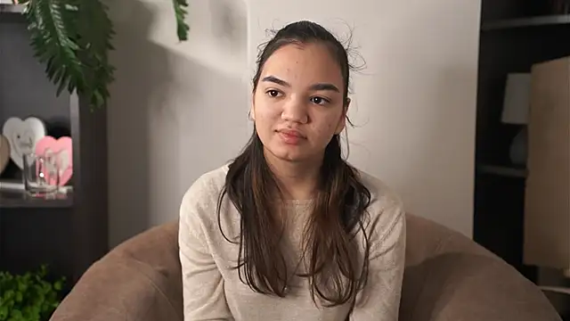 Snapshot of DustiZieser chatting on 11.16.25 DustiZieser online show from 11.16.25