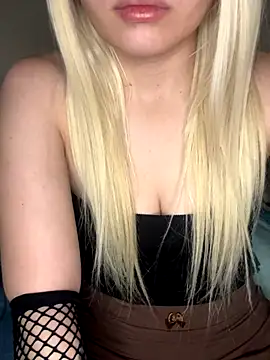 Snapshot of ruskalida chatting on 11.13.25 ruskalida online show from 11.13.25