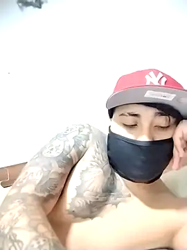 Snapshot of Matiascolageno chatting on 11.17.25 Matiascolageno online show from 11.17.25