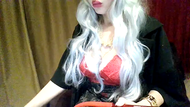 Snapshot of L1ona_Luxe chatting on 11.14.25 L1ona Luxe online show from 11.14.25