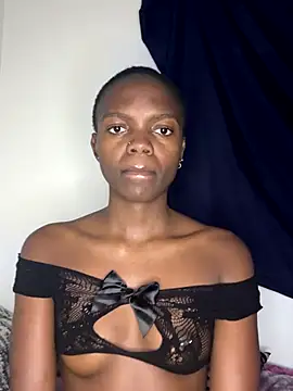 Snapshot of choc_mistyy chatting on 11.18.25 choc mistyy online show from 11.18.25