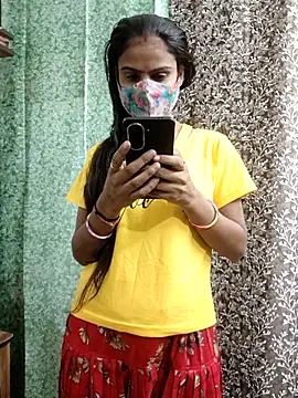 Snapshot of Muskan_12thh chatting on 11.17.25 Muskan 12thh online show from 11.17.25