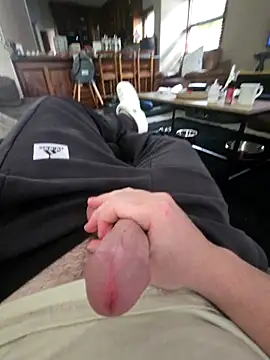 Snapshot of Cheekoy06 chatting on 11.16.25 Cheekoy06 online show from 11.16.25