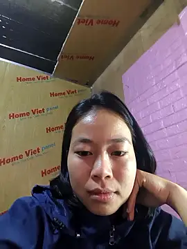 Snapshot of Cat-meow chatting on 11.17.25 Cat-meow online show from 11.17.25