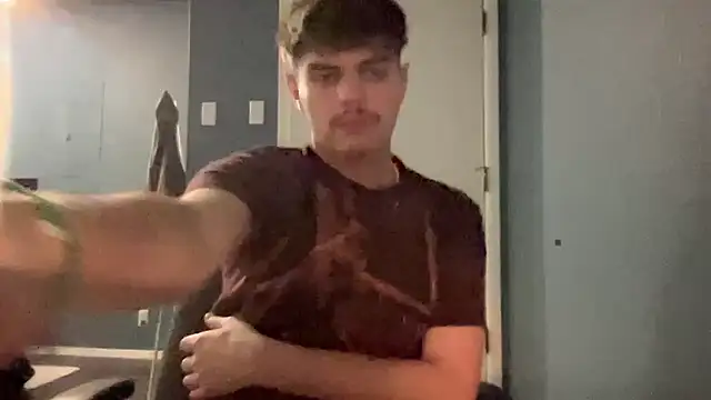 Snapshot of iceicebaby06 chatting on 11.17.25 iceicebaby06 online show from 11.17.25