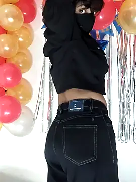 Snapshot of Babykurush chatting on 11.17.25 Babykurush online show from 11.17.25