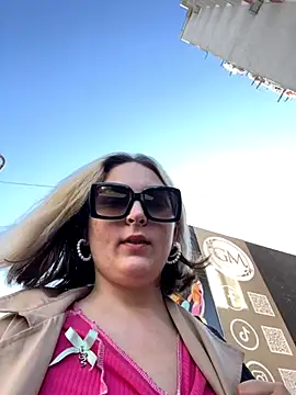 Snapshot of Burlesk_Kate chatting on 11.19.25 Burlesk Kate online show from 11.19.25