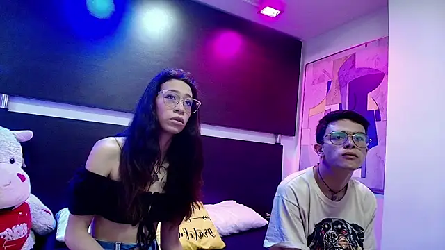 Snapshot of Lianna_and_Jean chatting on 11.18.25 Lianna and Jean online show from 11.18.25